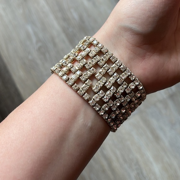 Shiny Bracelet - Picture 2 of 3